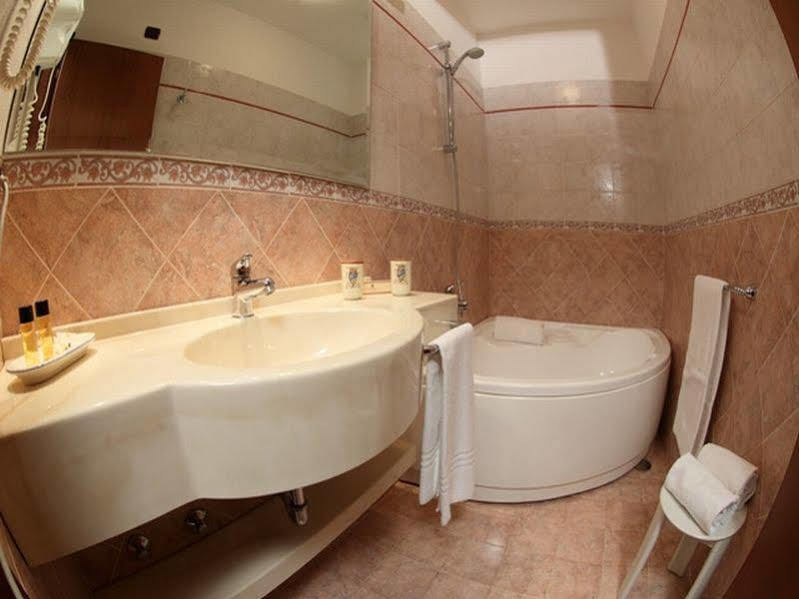 Casa Isabella Exclusive Hotel Mottola Bagian luar foto